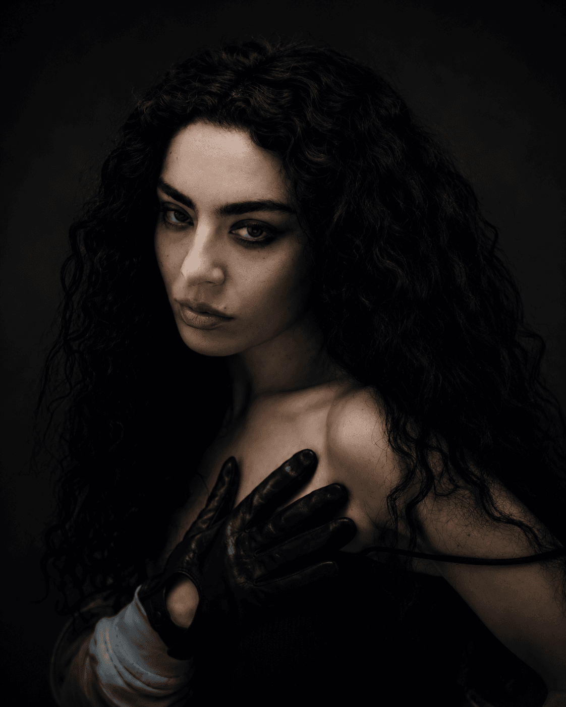Charli XCX booking profile